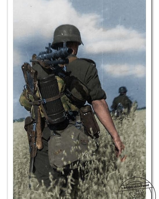 GkK7U5ybAAA-clE.jpeg
