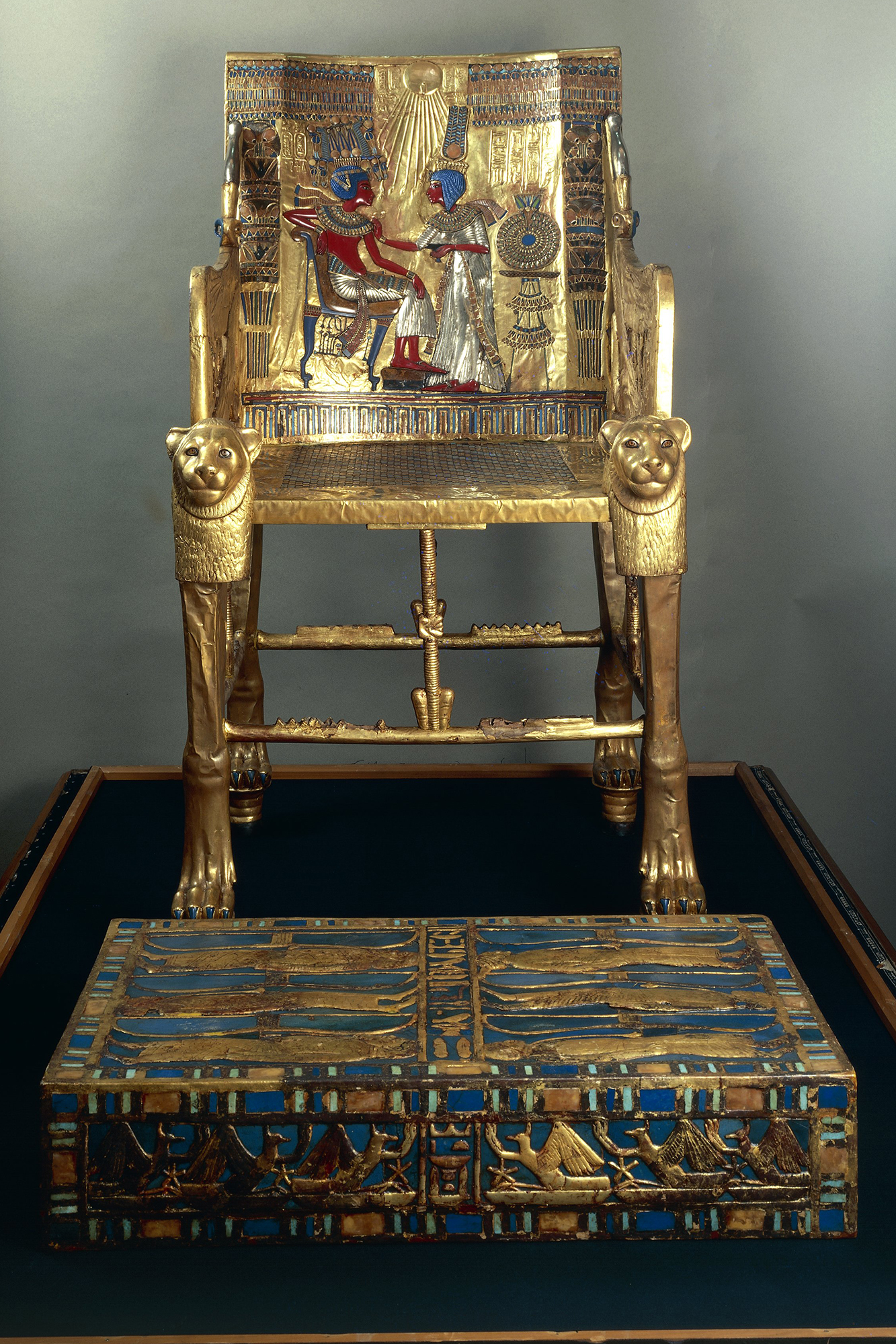 gold-throne.jpg