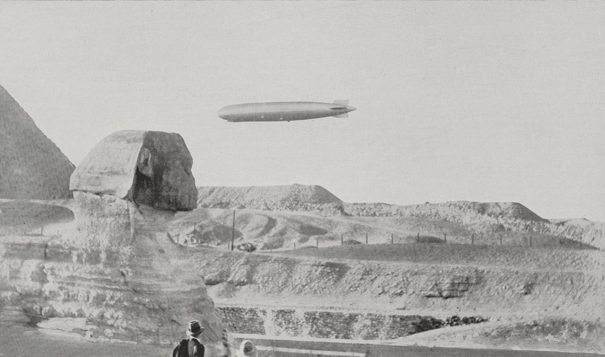 Graf Zeppelin над дельтой Нила, 10 мая 1931 год..jpg