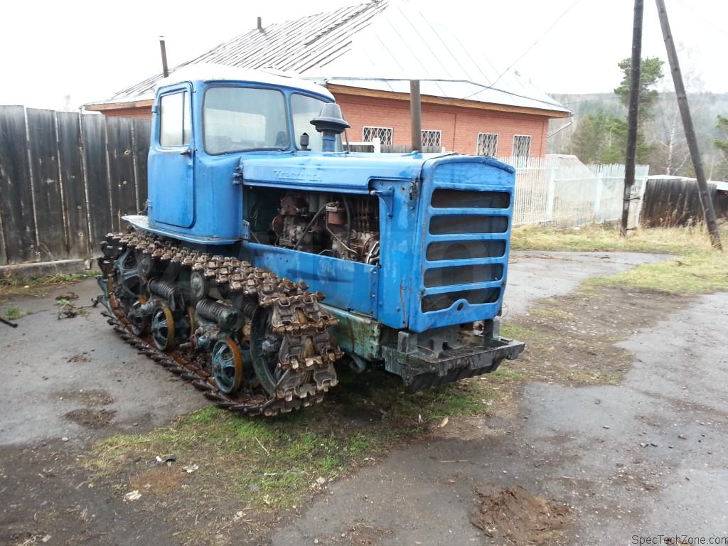 gusenichnyj-traktor-DT-75-N.jpg