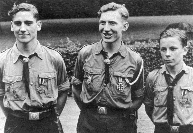 hitlerjugend_kids_by_themistrunsred-d57n07l.jpg