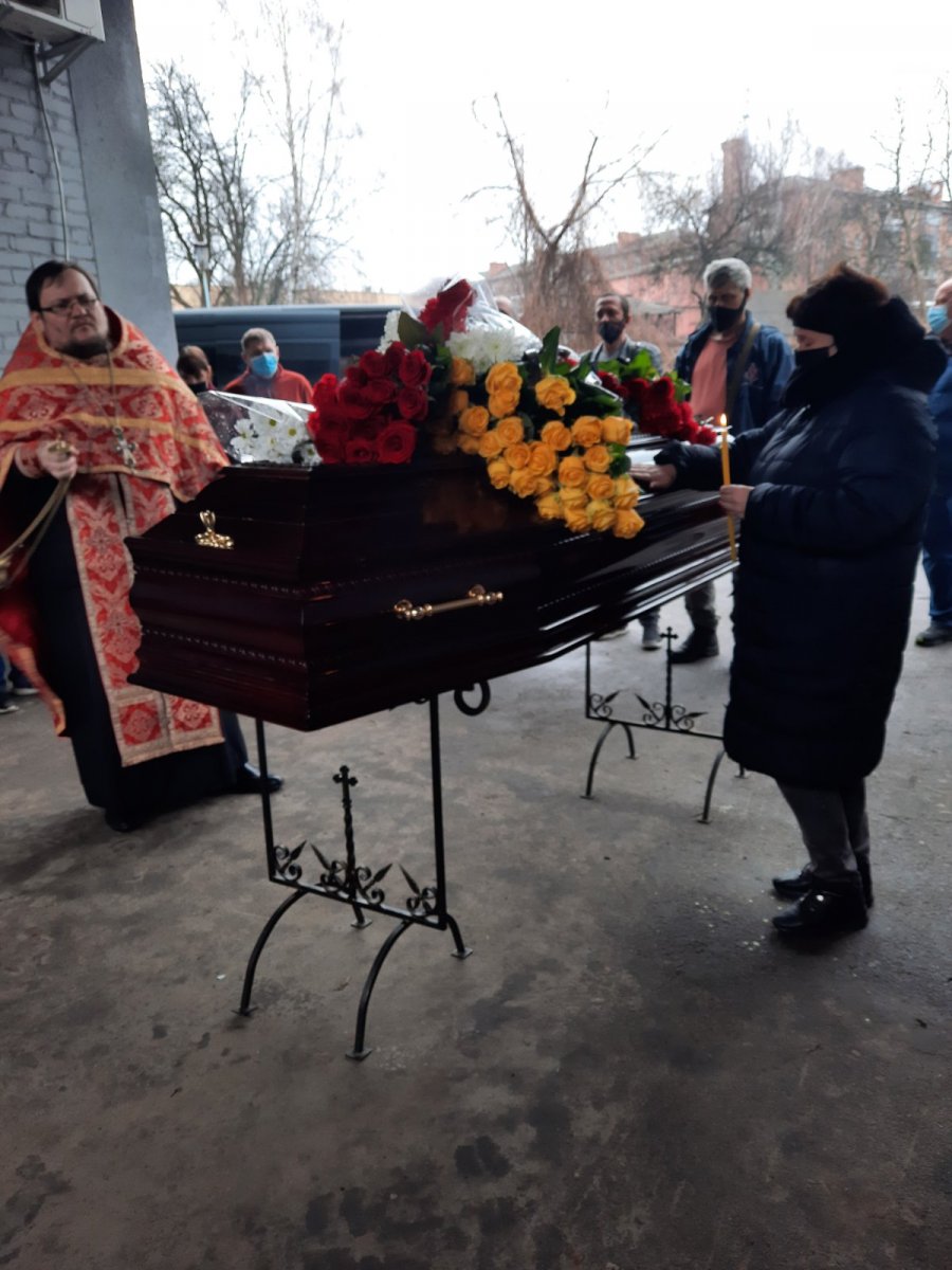 IMG-1f8f234e9143e6b2a02865e941024df8-V.jpg
