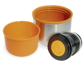 ISO500ML_02_Deckel_(dient_als_Becher)_Extrabecher_Verschluss.jpg