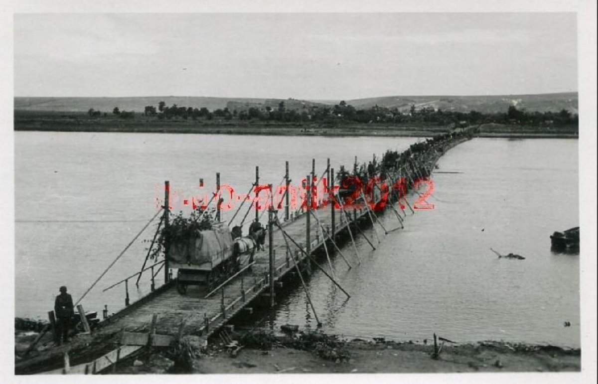 Ямполь Понтонный мост через Днестр 1941 г..JPG