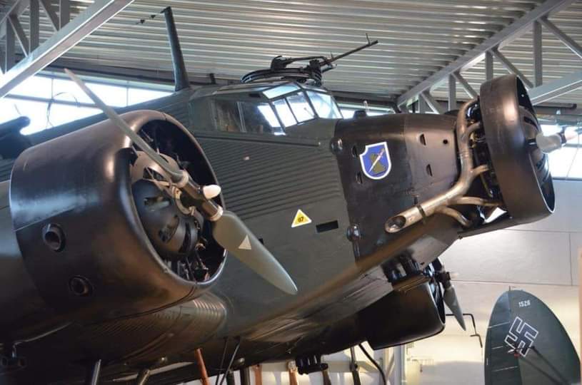 Ju52. Emblem.....jpg