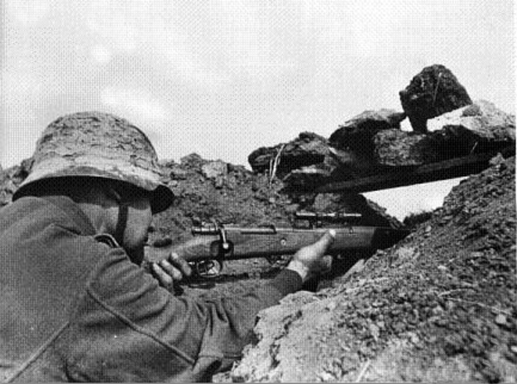 k98-rifleman-with-zf41.jpg