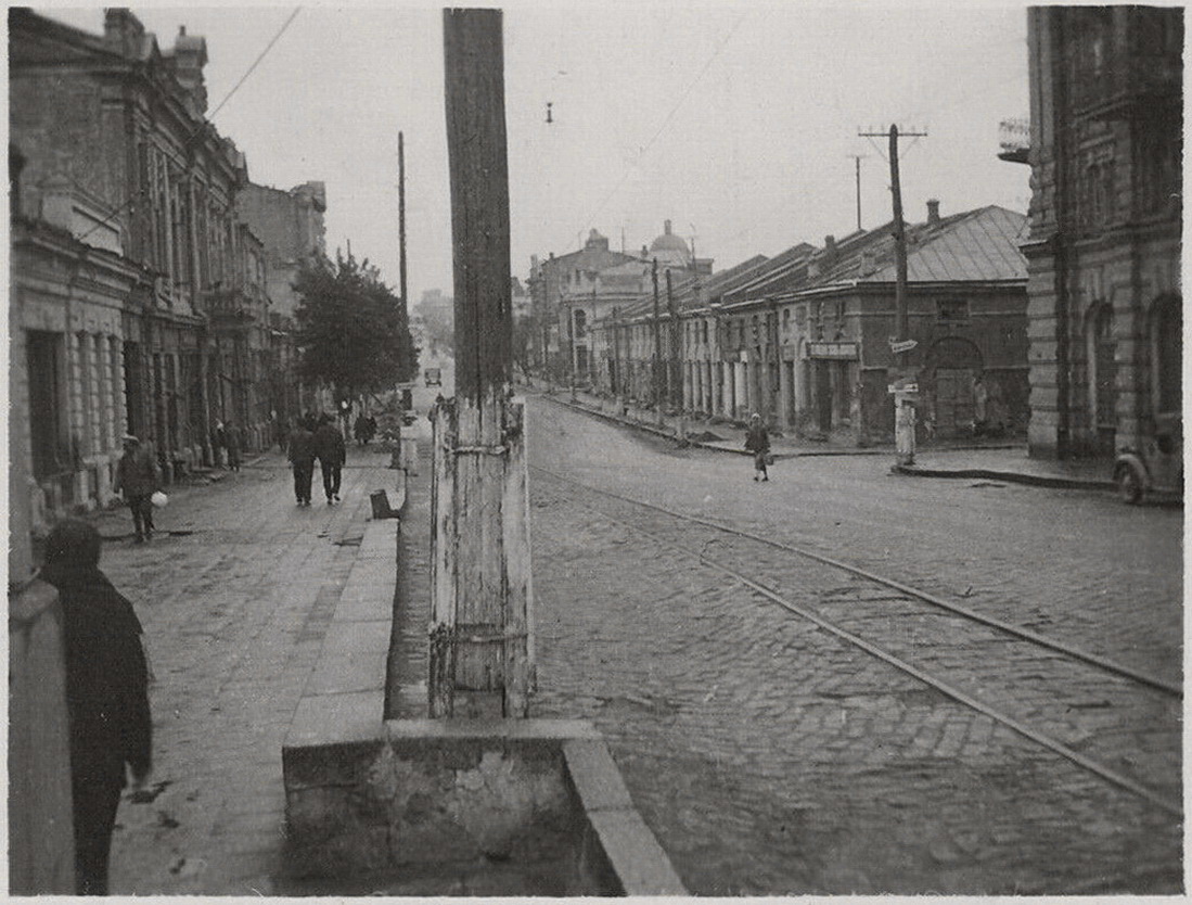 Копия КИРОВОГРАД Orig. Foto Bevölkerung Krementschuk Кременчук Poltawa Ukraine Russland WWII...jpg