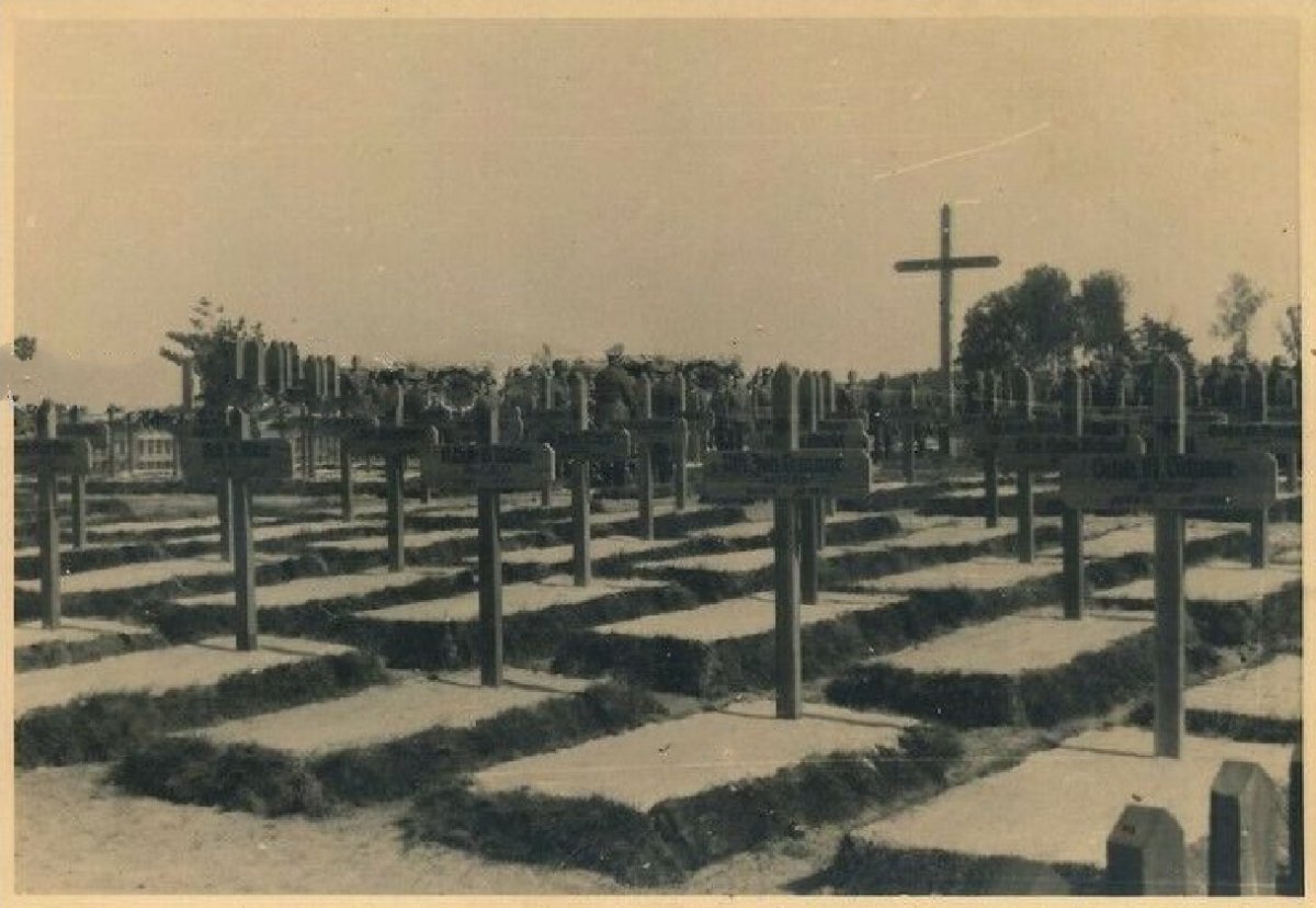 Коростень Немецкое военное кладбище (Friedhof m. Grab deutshe Soldaten KOROSTEN) 1941 г..jpg