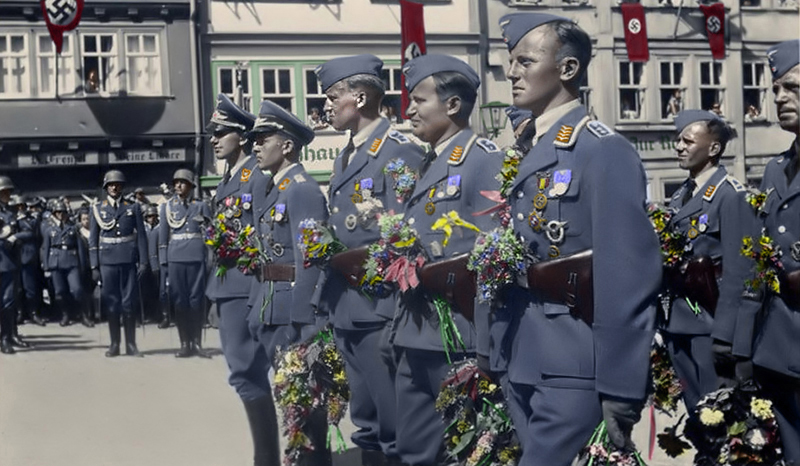 LC_parade_berlin_fil.jpg