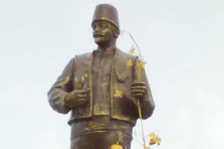 Lenin-e1595252647133-735x489.jpg