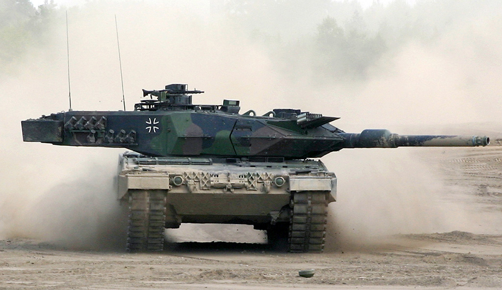 LEOPARD-2_04.jpg