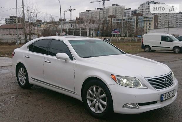 lexus_ls-460__316152927-620x415x70.jpg