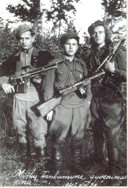 Литовские партизані-1947.jpg
