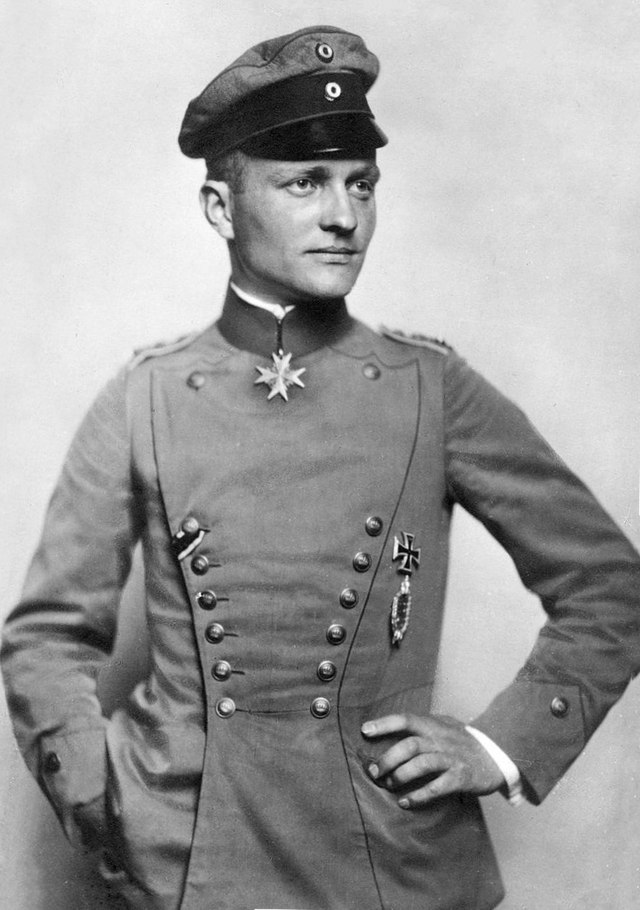 Manfred_von_Richthofen.jpeg
