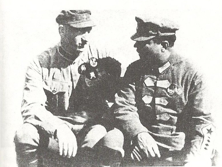 Mikhail_Efremov_and_Kliment_Voroshilov.jpg