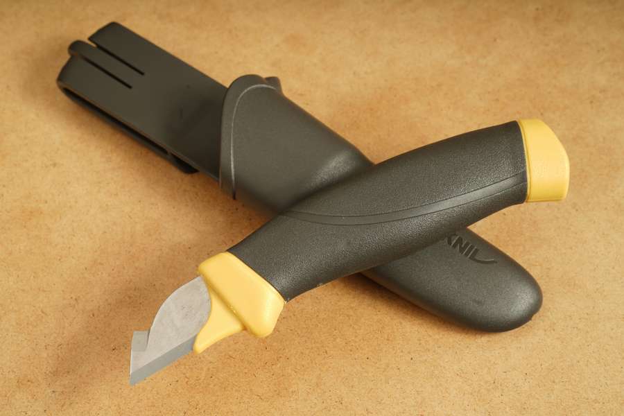 mo12201-morakniv-craftline-topq-electrican-01-big.jpg