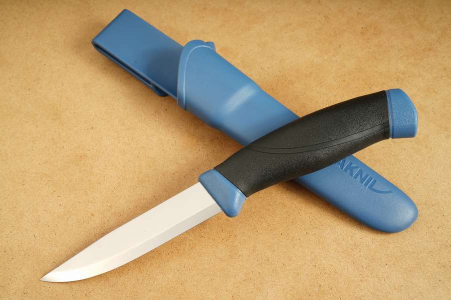 mo13164-morakniv-companion-navy-blue-mora-messer-01-big.jpg