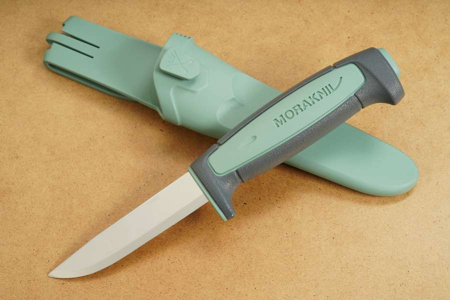 mo13955-morakniv-arbeitsmesser-basic-511-2021-limited-edition-in-carbonstahl-01-big.jpg