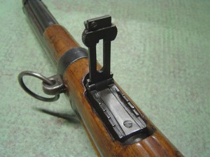 Mousq d'art Mle 1916-GP hausse relevйe-WEB.JPG