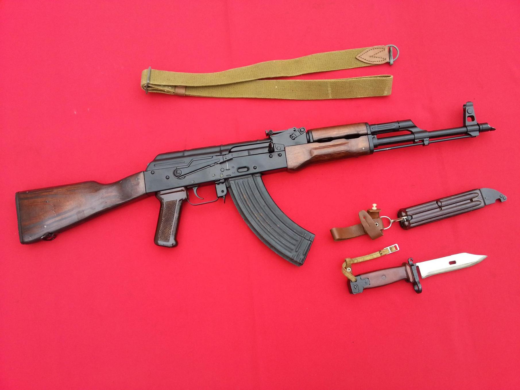 Автомат Калашникова АК-74