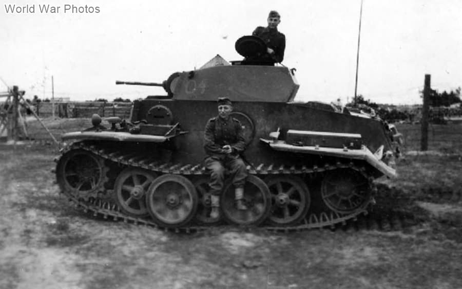 Panzer_II_ausf_J_3.jpg