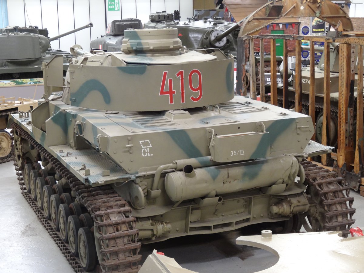 Panzerkampfwagen_IV_Ausführung_D_in_the_Bovington_Tank_Museum.jpg