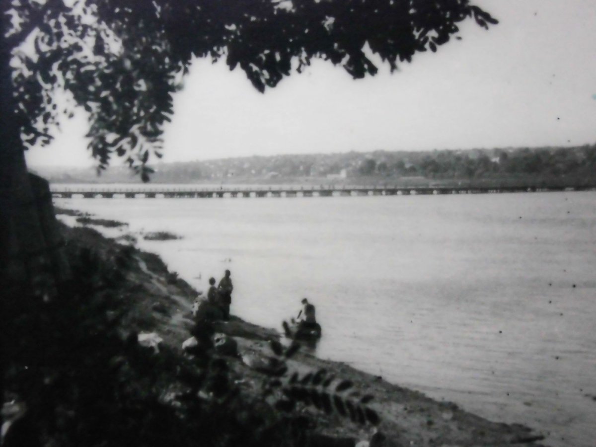 Первомайск Понтонный мост 1941 г..jpg
