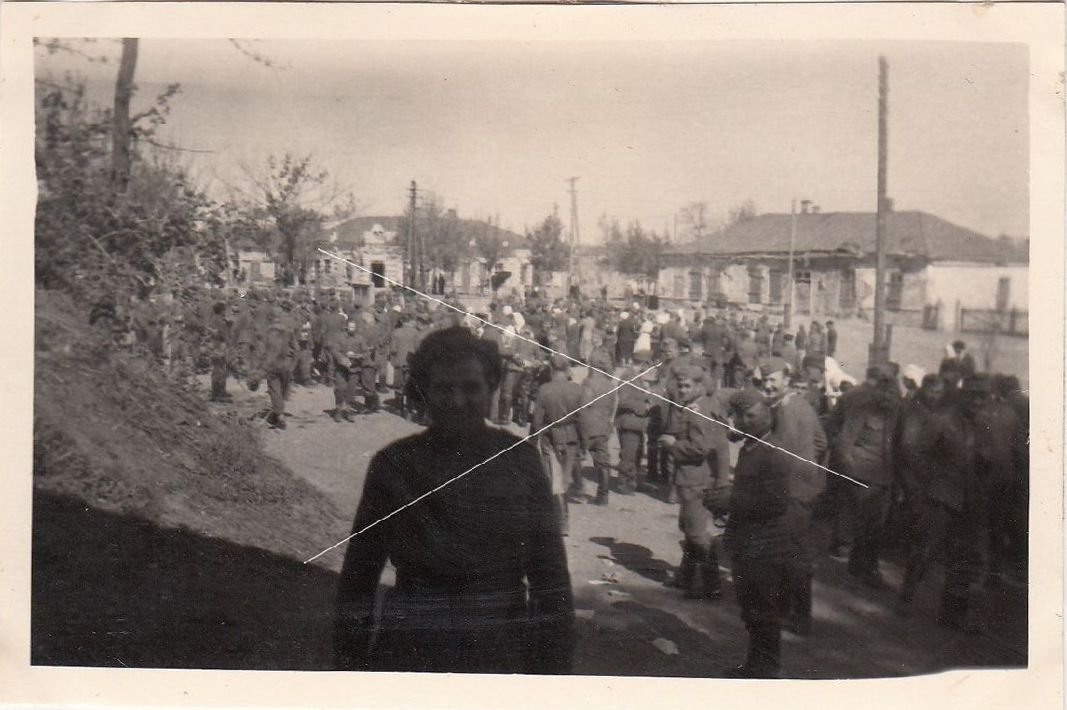 Первомайск Возле вокзала 1941-1943 г..jpg