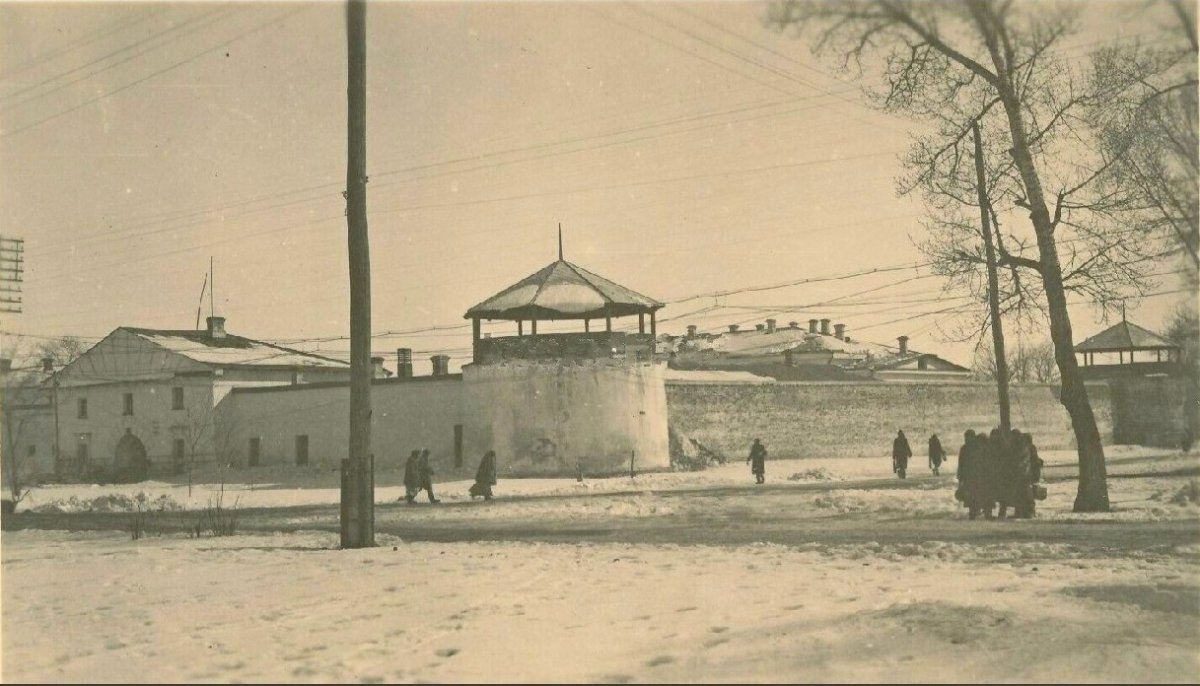Полтава (Gefängnis Gebäude mit Wachtürmen in Poltawa) 1941-1943 г..jpg