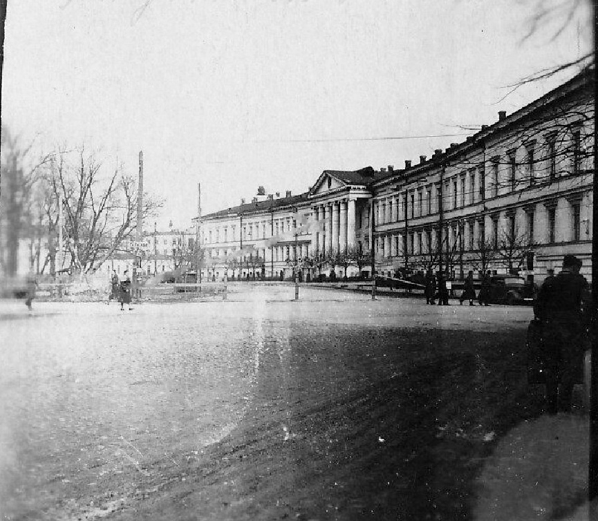 Полтава Круглая площадь 1941-143 г..jpg