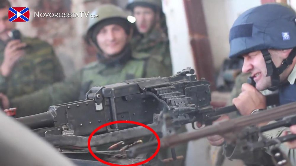 Пореченков в донецком аэропорту.mp4_snapshot_01.55_[2014.10.31_11.05.40].jpg