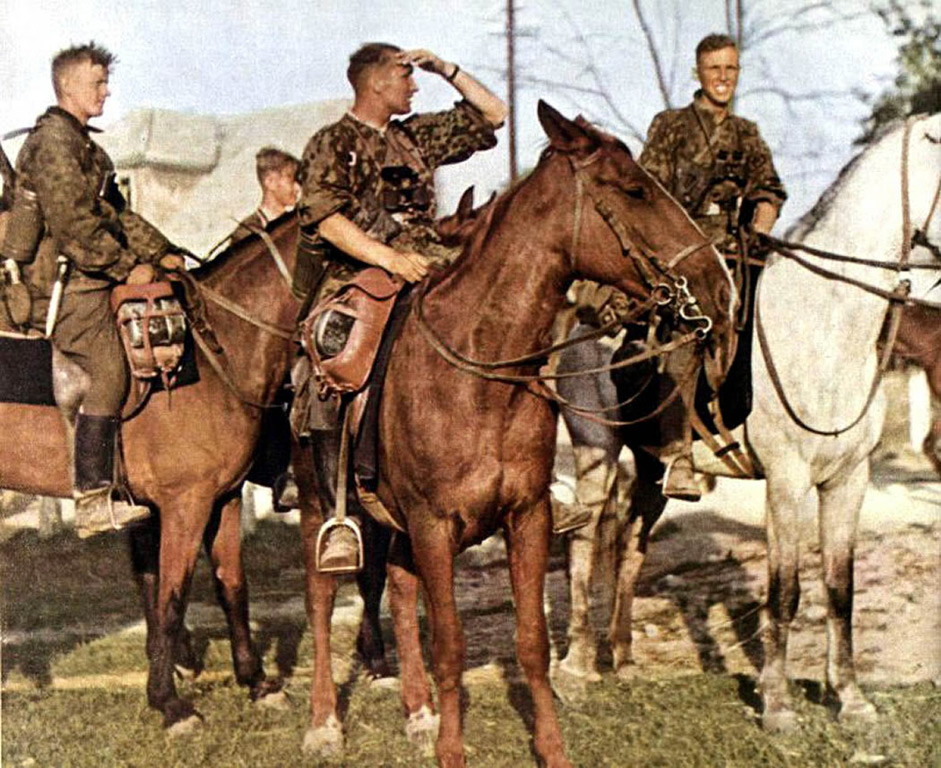 Reconnaissance-unit-of-the-SS-Cavalry-Division-Florian-Geyer.jpg