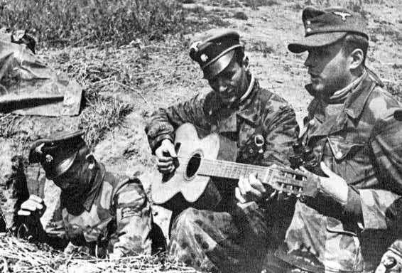 Reich & Roll.jpg