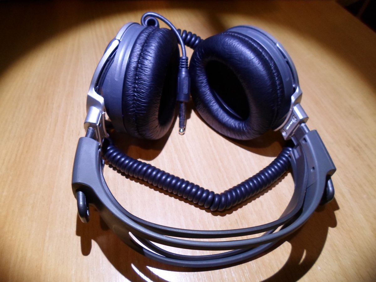 Наушники sony с витым проводом. reibert.info.