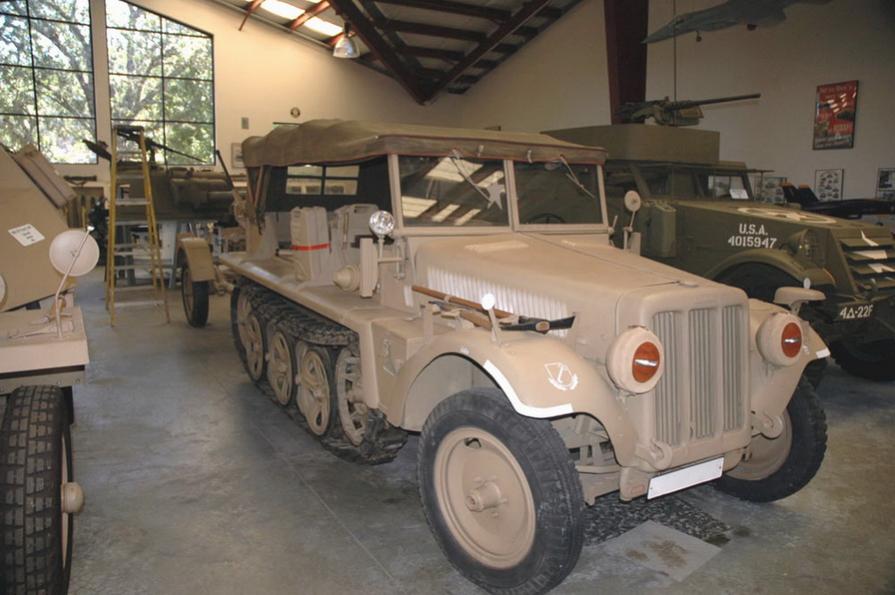 sdkfz10_05.jpg
