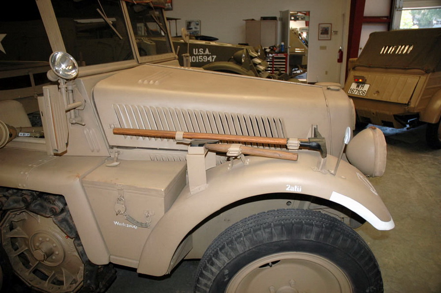 sdkfz10_06.jpg