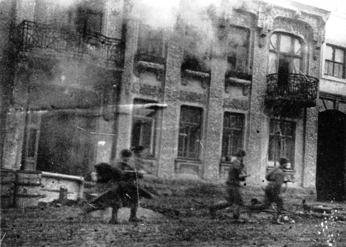Соборная Уличный бой в центре Винницы 20 марта 1944 года.jpg