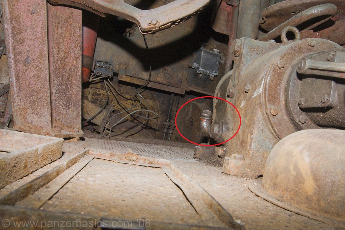 t1_int_tur-floor_1314.jpg