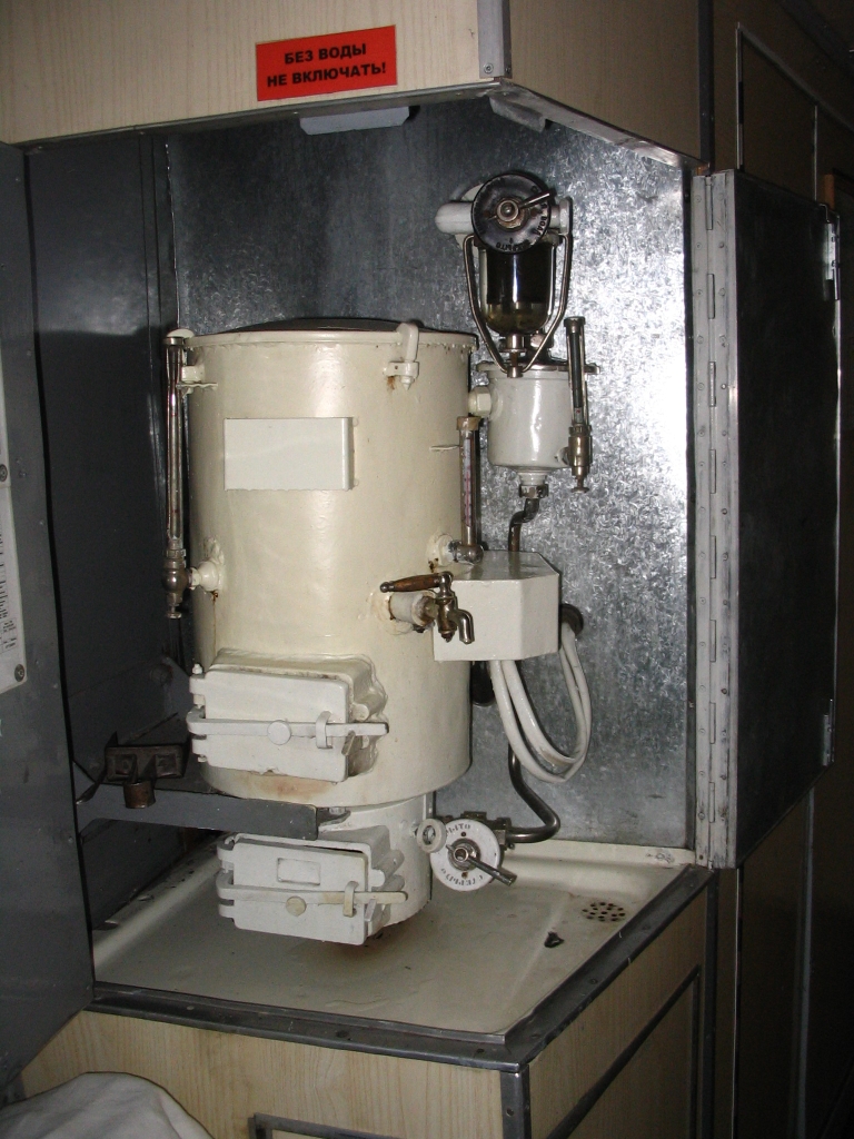 Titan_train_water_heater.JPG