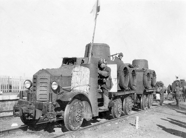 Type_91_Broad-gauge_Railroad_Tractor_hooked_to_another_Type_91_Broad-gauge_Railroad_Tractor.jpg