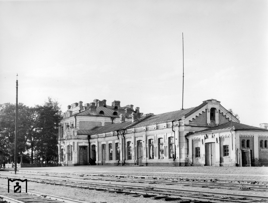 Умань Вокзал 1941-1943 г..jpg