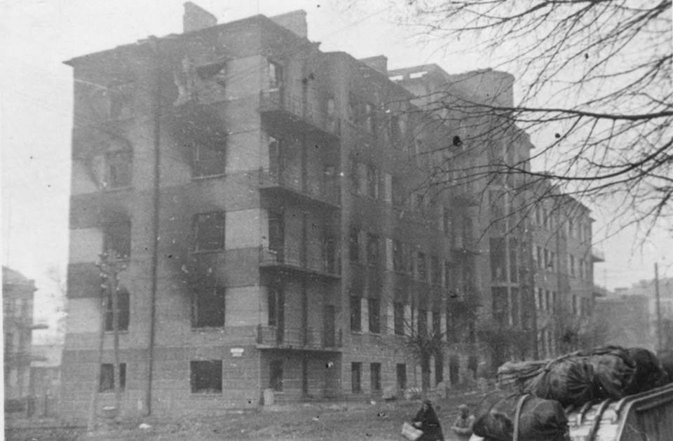 Винница 1944 г., март Жилой дом (Театральная, 7).jpg