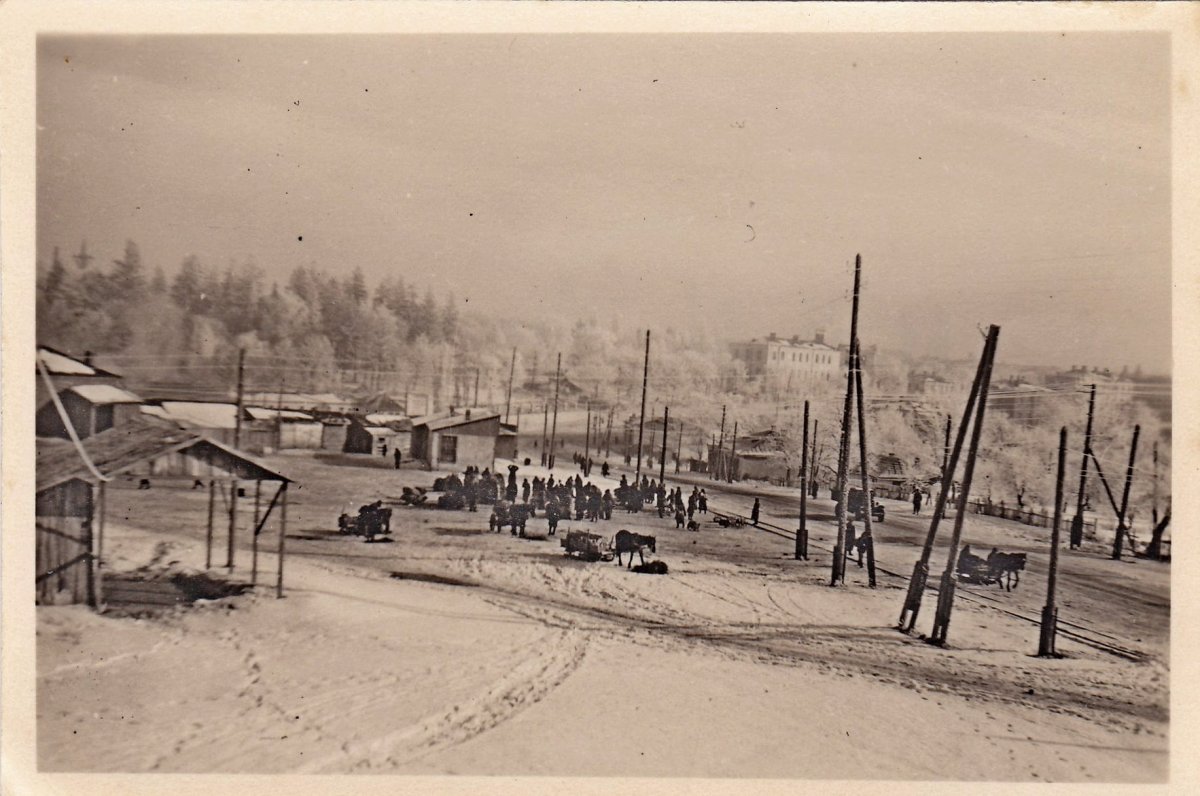 Винница Площадь базара Калича зимой 1942 г. (из коллекции И. Ланового).jpg