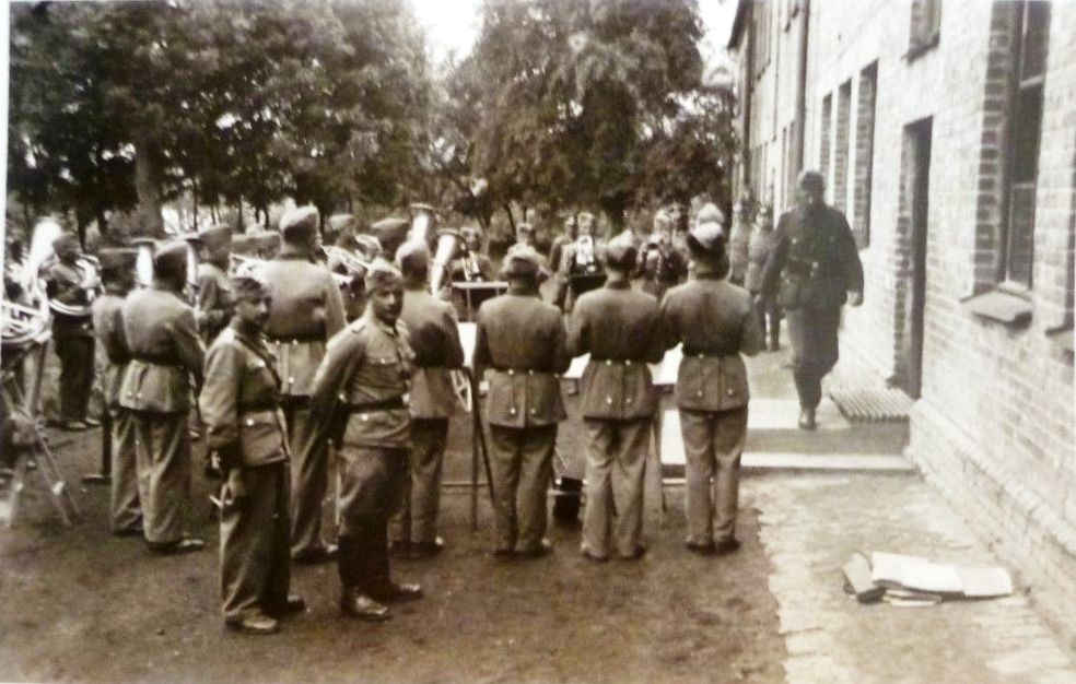 Вінниця Німецький військовий оркестр 1943 р..jpg