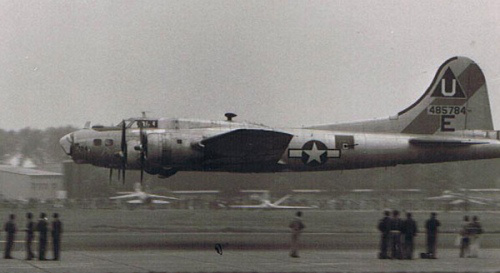 vintage-flying-low-500-69.jpg