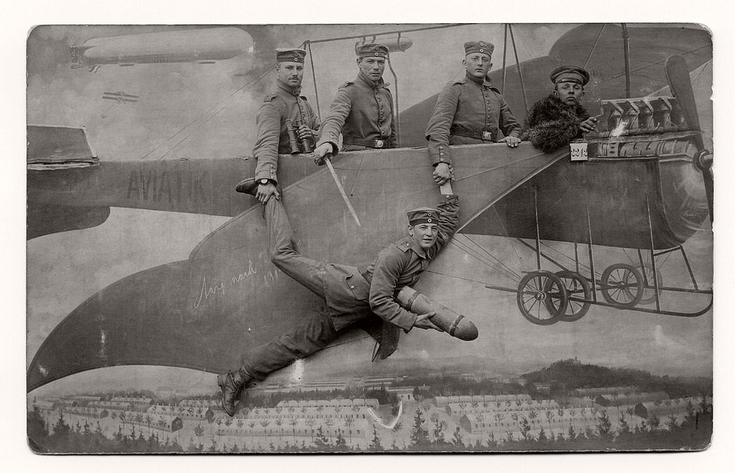 vintage-studio-pictures-of-soldiers-in-the-1910s-01.jpg
