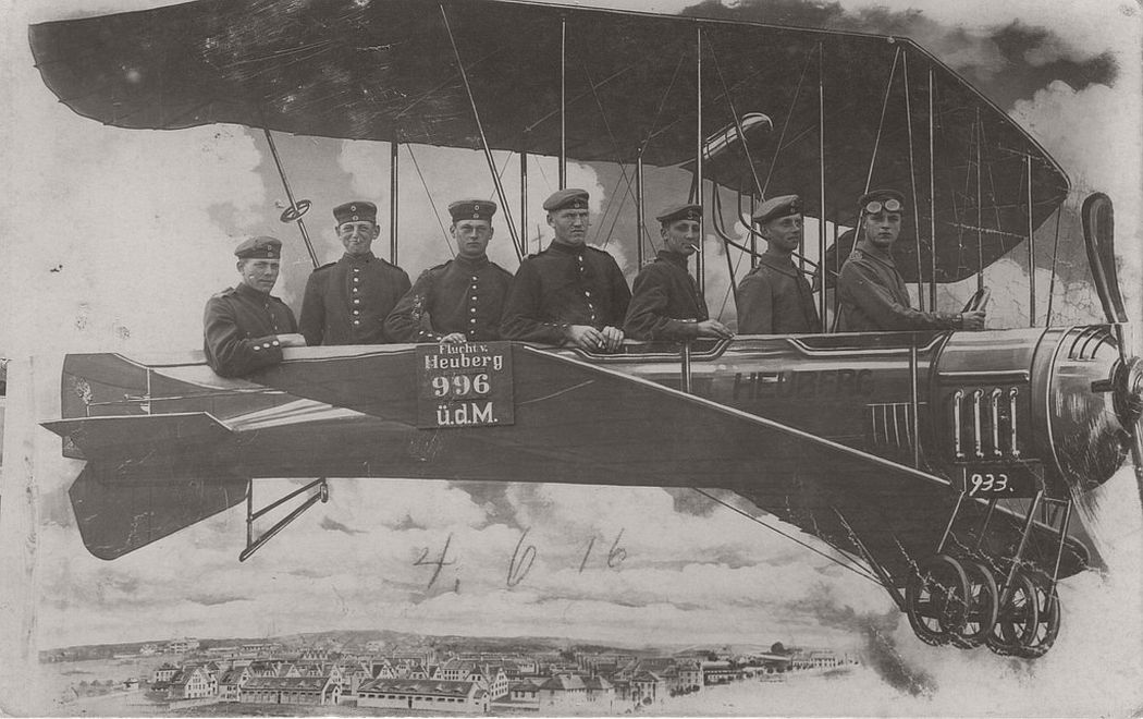 vintage-studio-pictures-of-soldiers-in-the-1910s-14.jpg