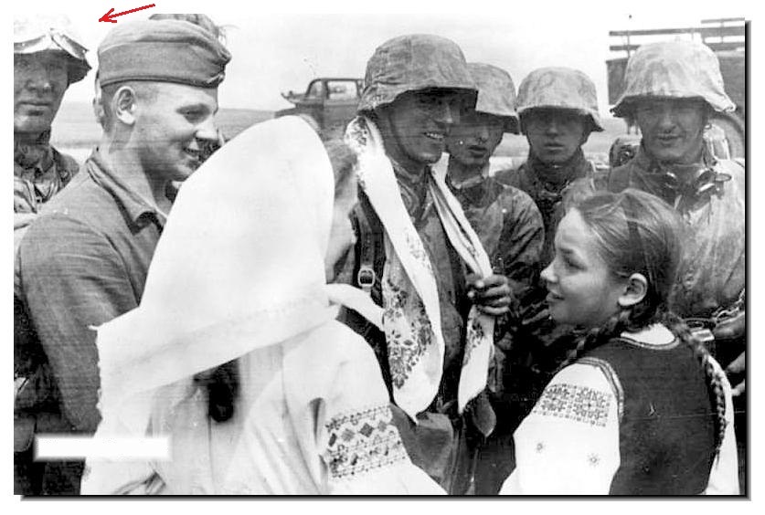 waffen-ss-soldiers-welcomed-by-ukrainian-girls.jpg