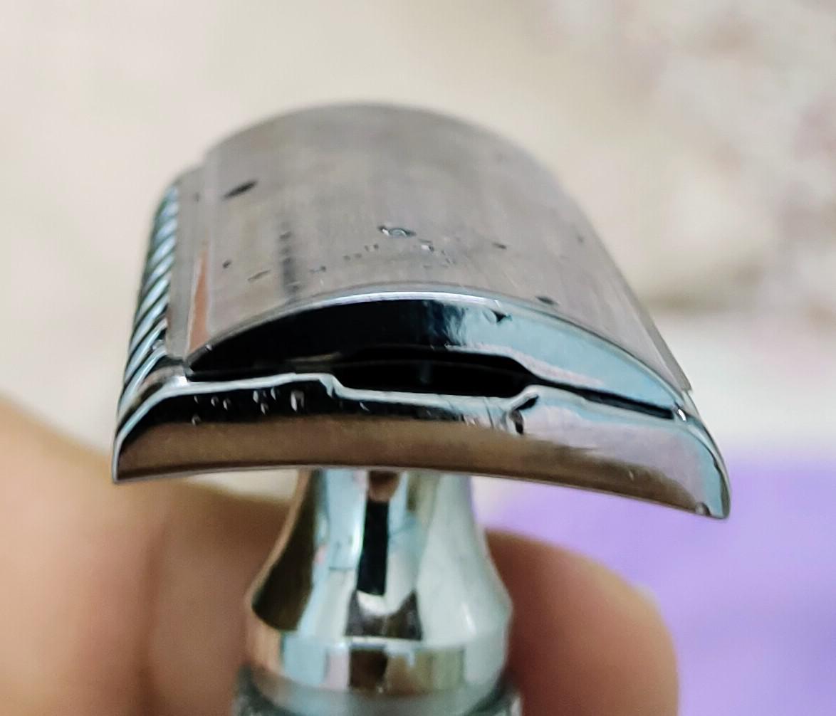 wednesday-evening-shave-27072022-r41-clone-gillette-v0-0djag83y84e91.jpg