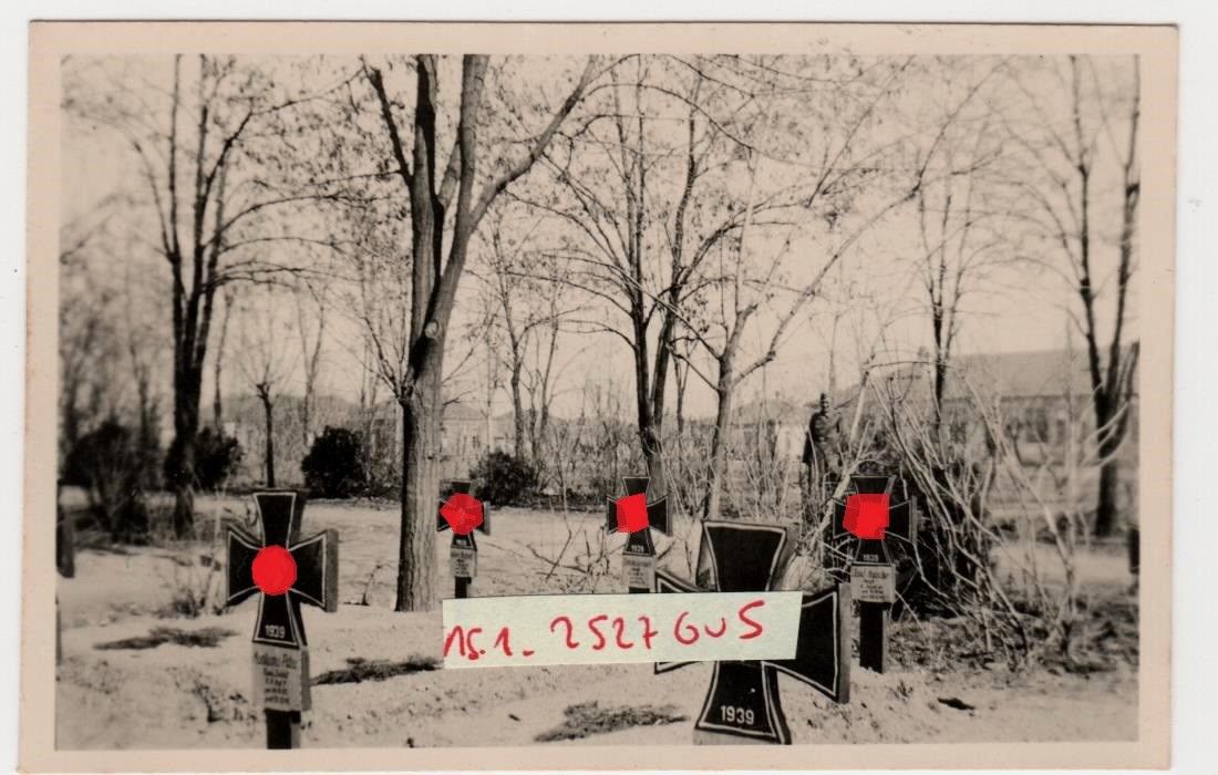 Wehrmacht-Soldatenfriedhof-in-NIKOLAJEW-BUG-Oktober-1941.jpg